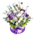 Цветы в коробке Поцелуй Мальвины